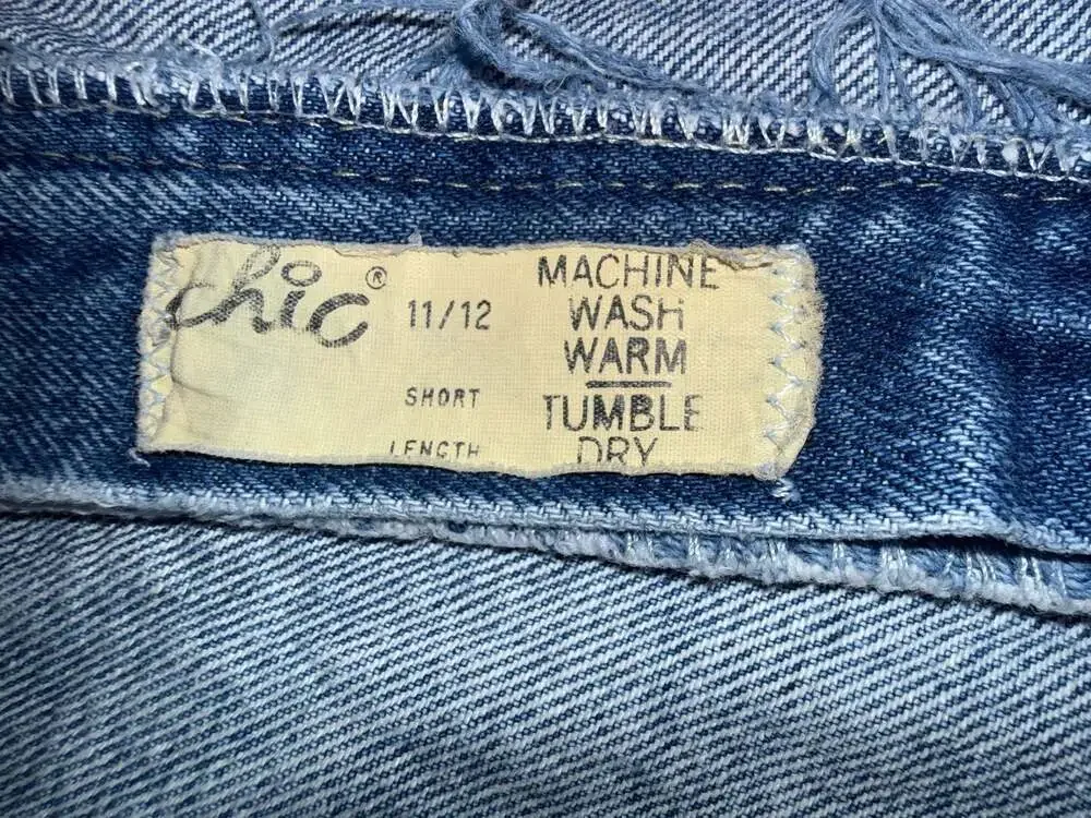 Vintage Chic High Rise Tapered Mom Jeans Acid Wash Size 11/12 Made in USA
